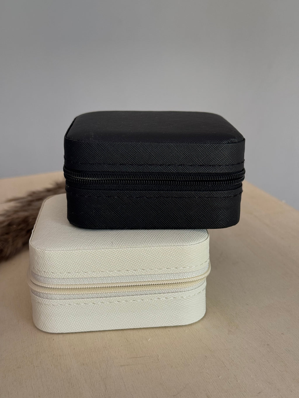 Jewelry box