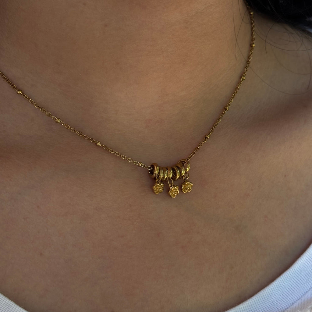3 ROSES