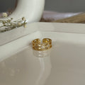 CLOVER RING