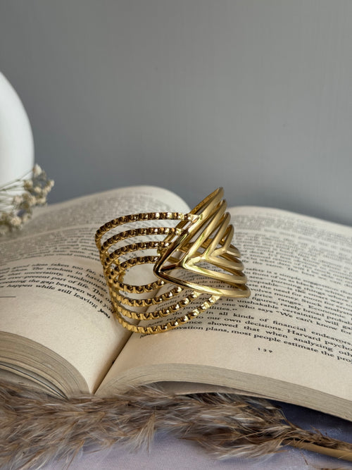 BOLD STATEMENT CUFF