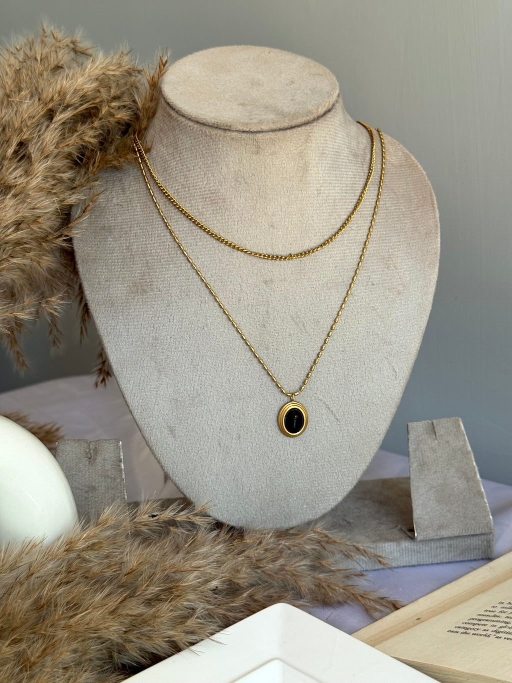 LAYERED BLACK MARBLE NECKLACE