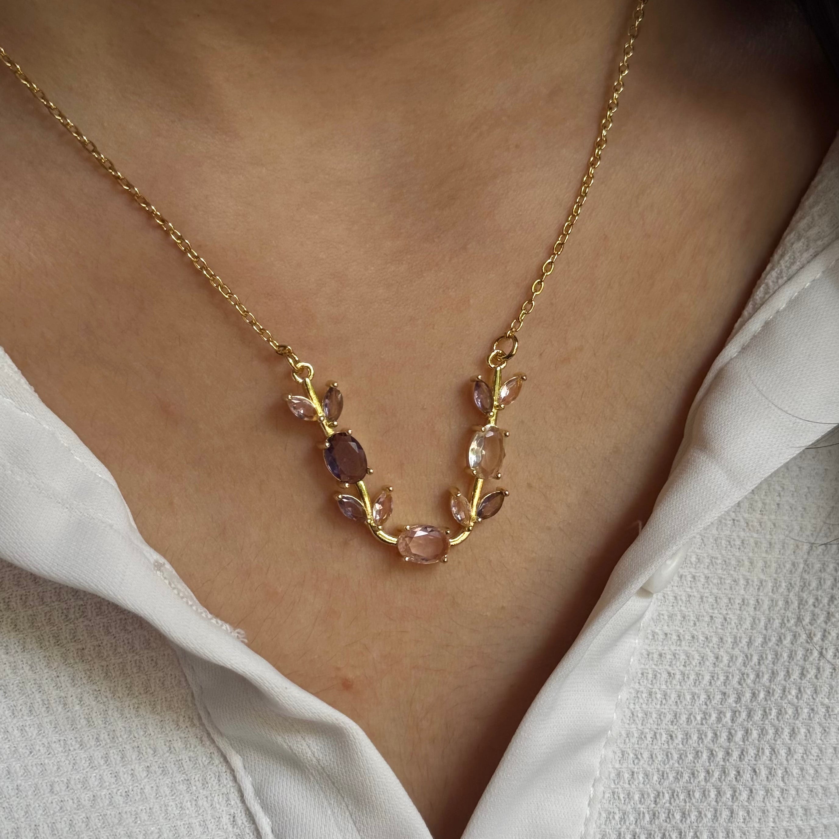 TULIP NECKLACE