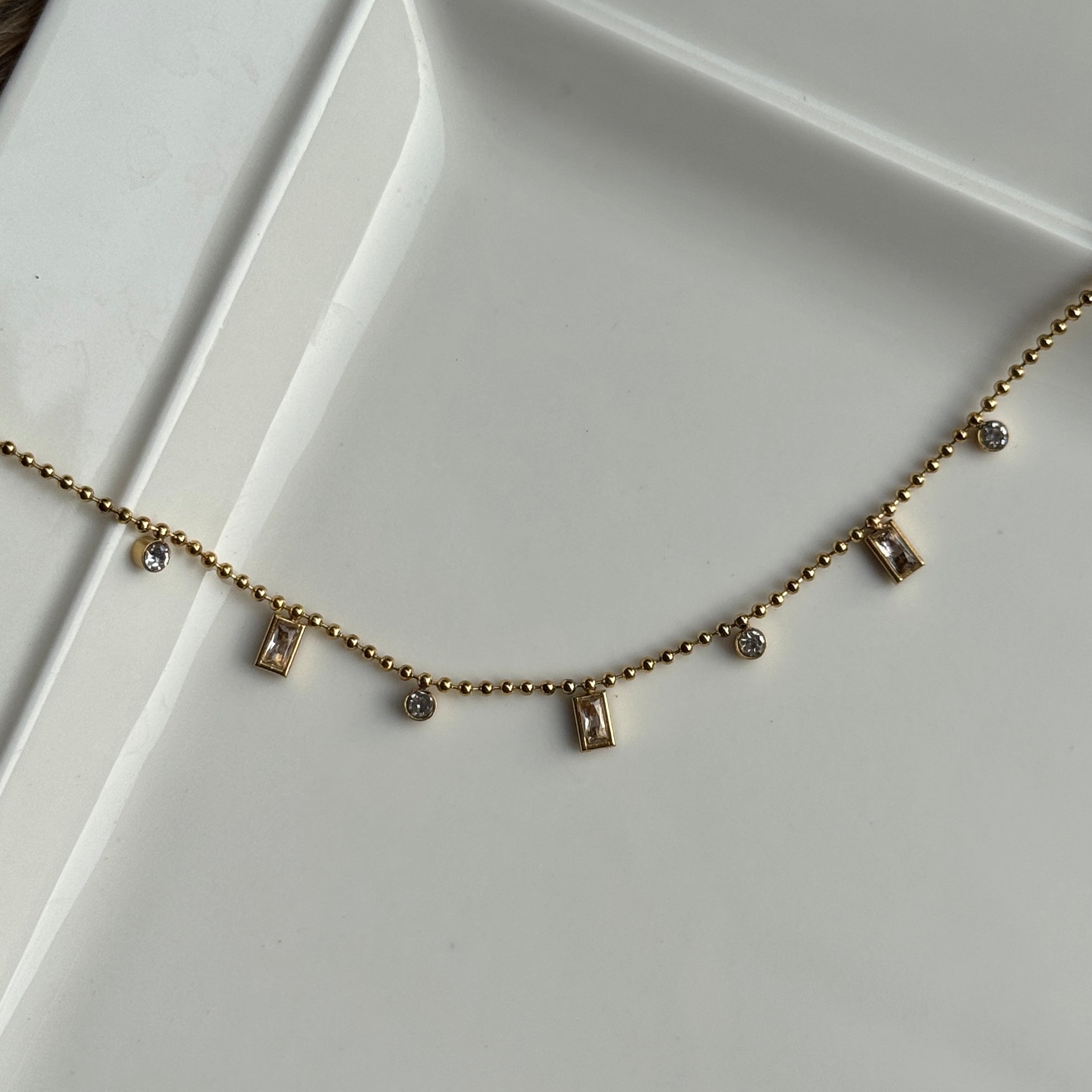 RECTANGLE WHITE STONE BRACELET