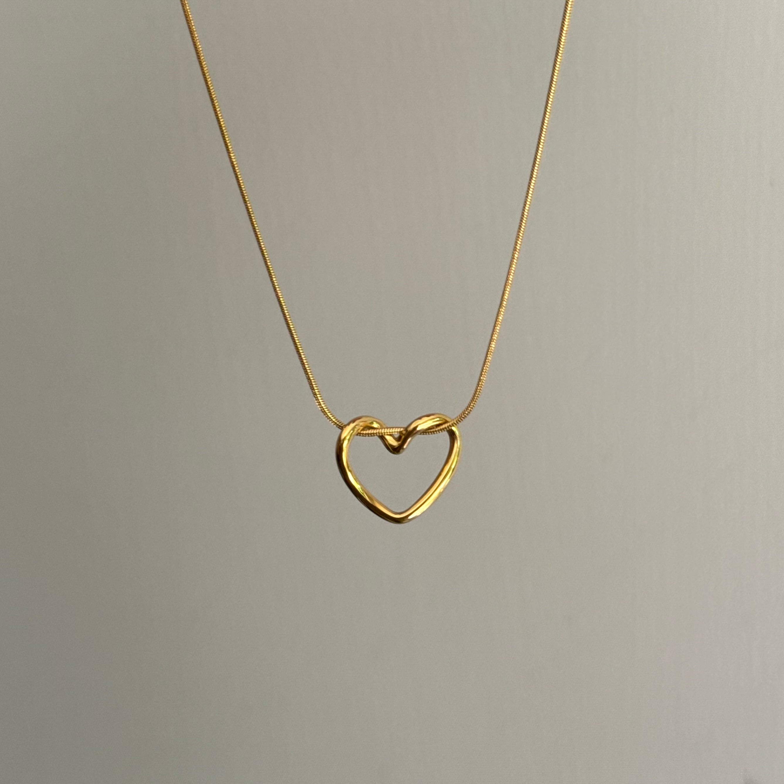 HEART KNOT