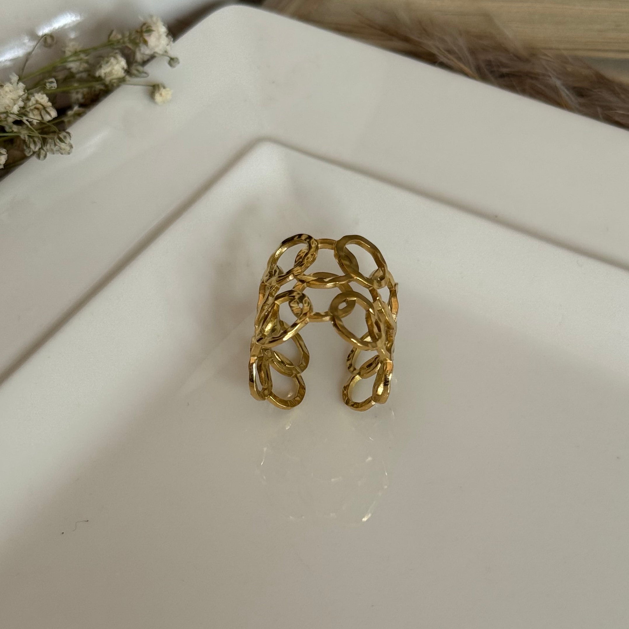 SUIRE RING