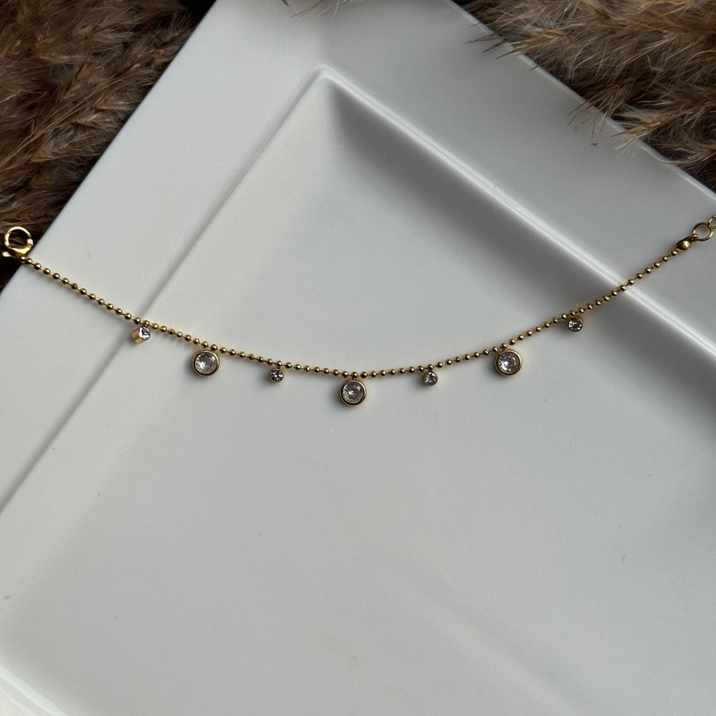 WHITE BALL BRACELET