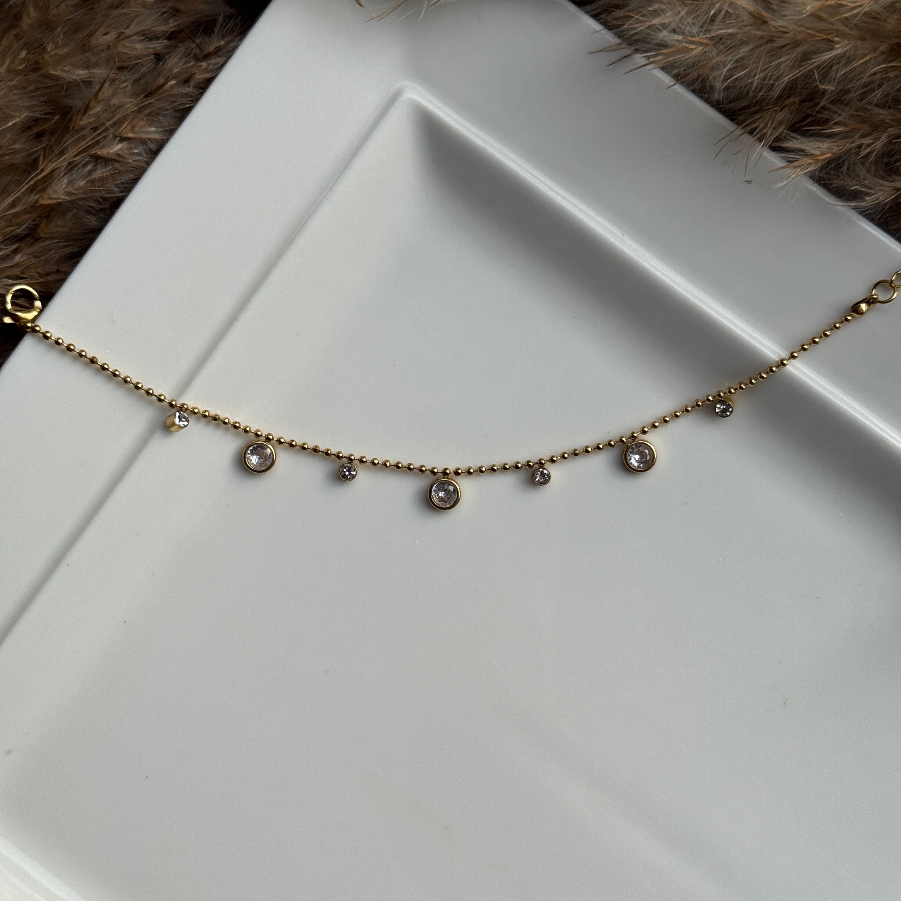WHITE BALL BRACELET