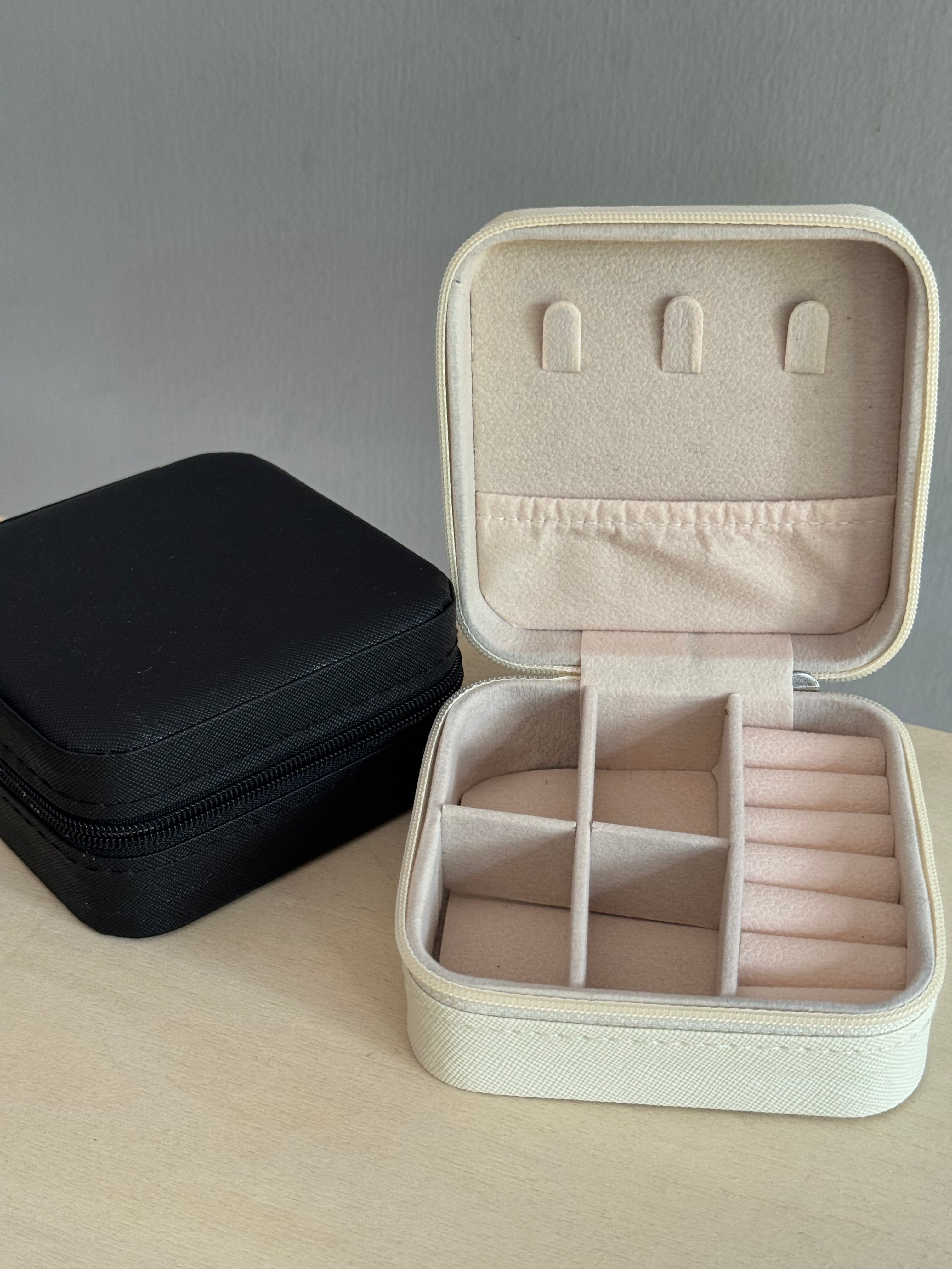 Jewelry box
