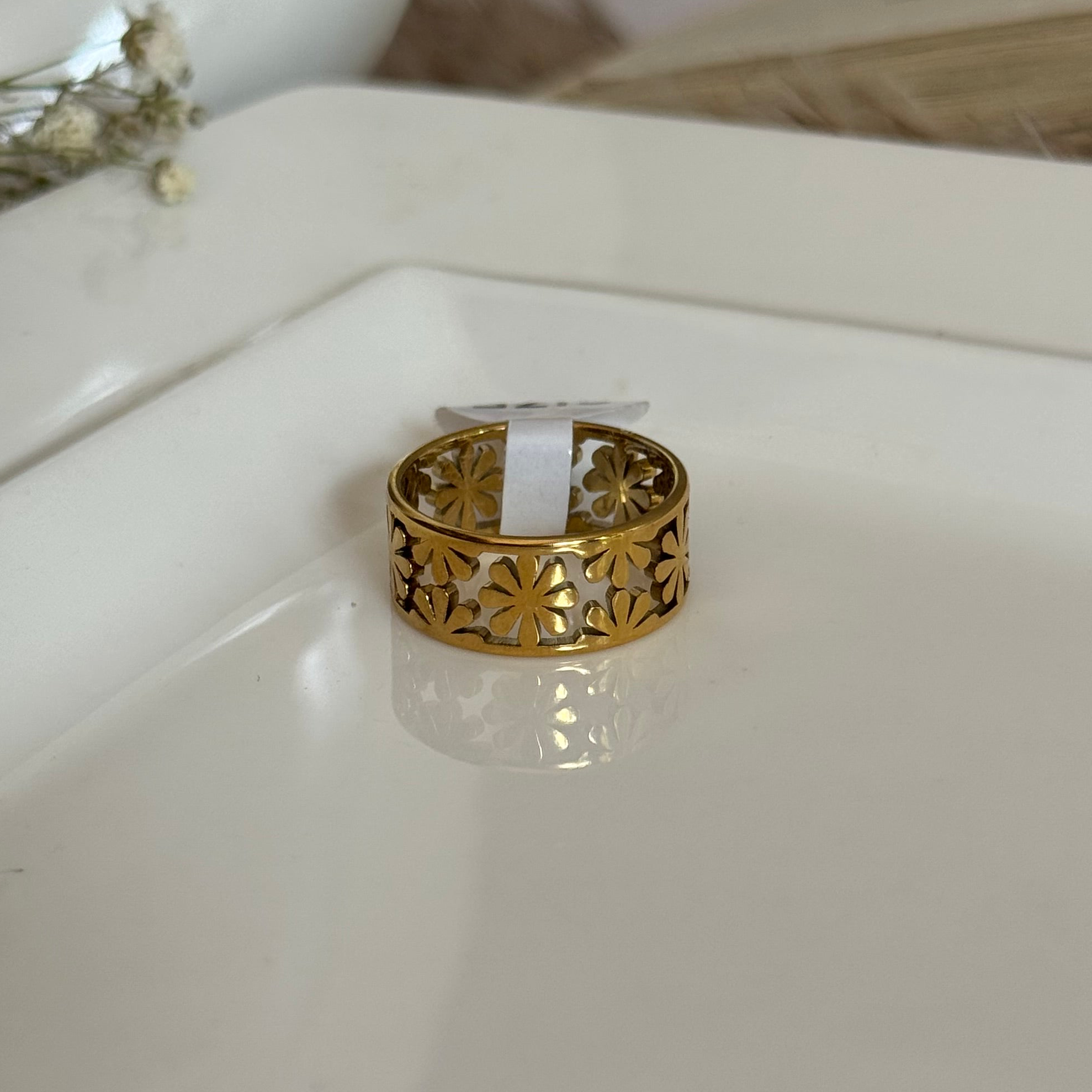 FLOWER RING