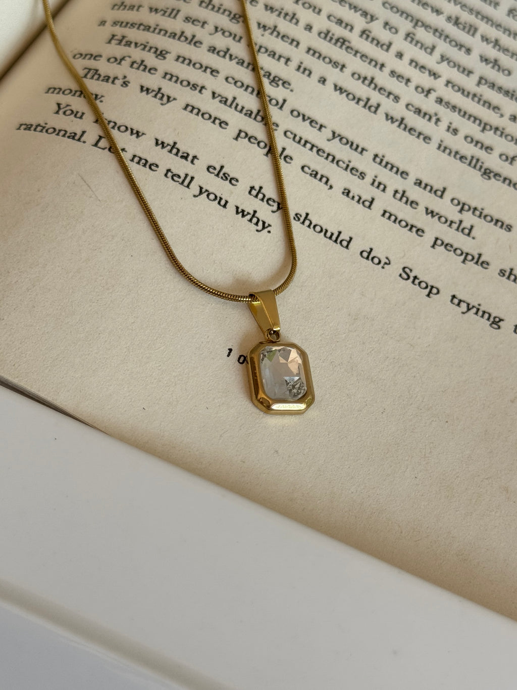 JULIA DIAMOND NECKLACE