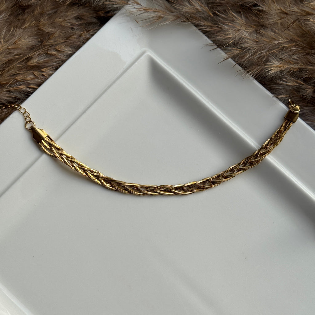 BRAIDED BRACELET