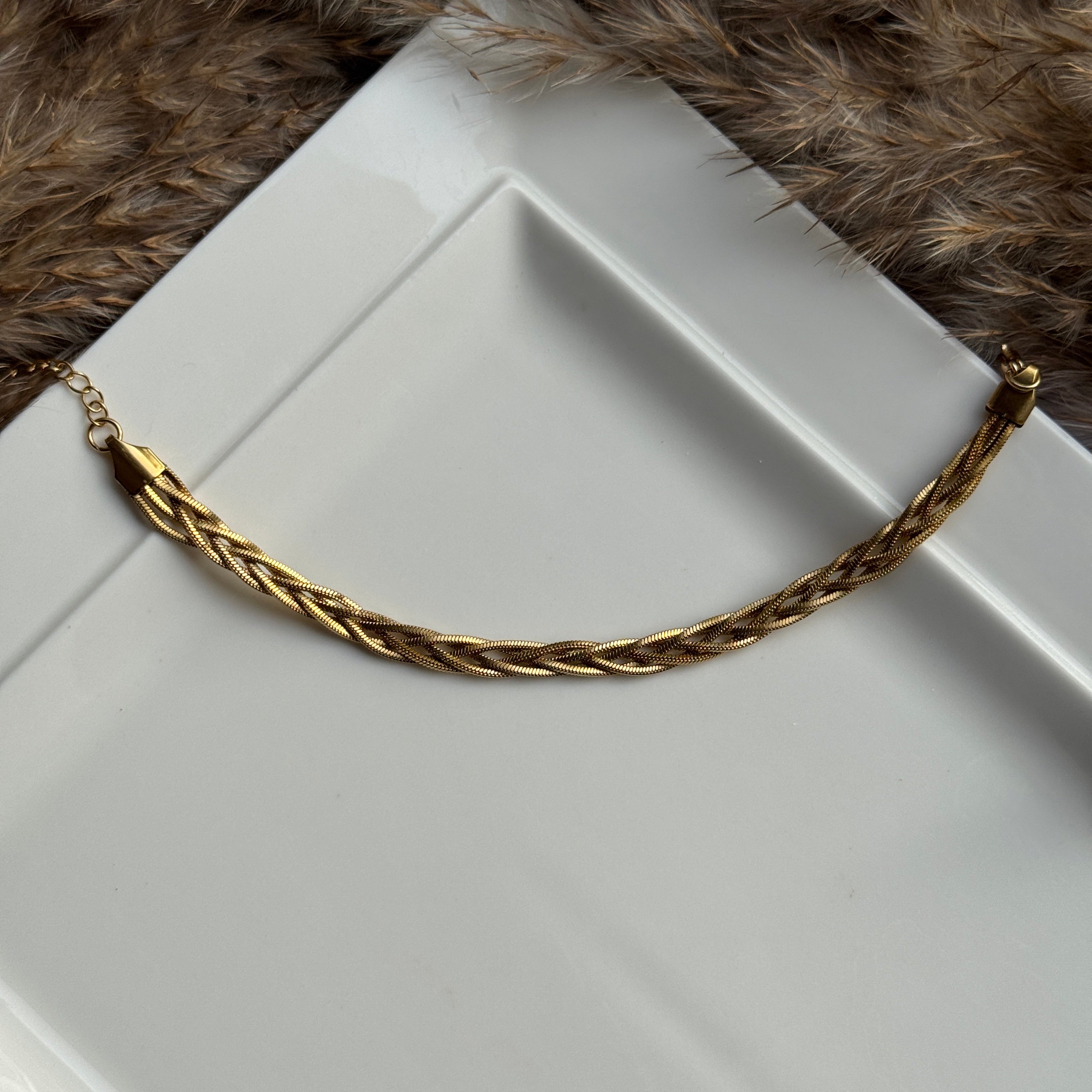 BRAIDED BRACELET