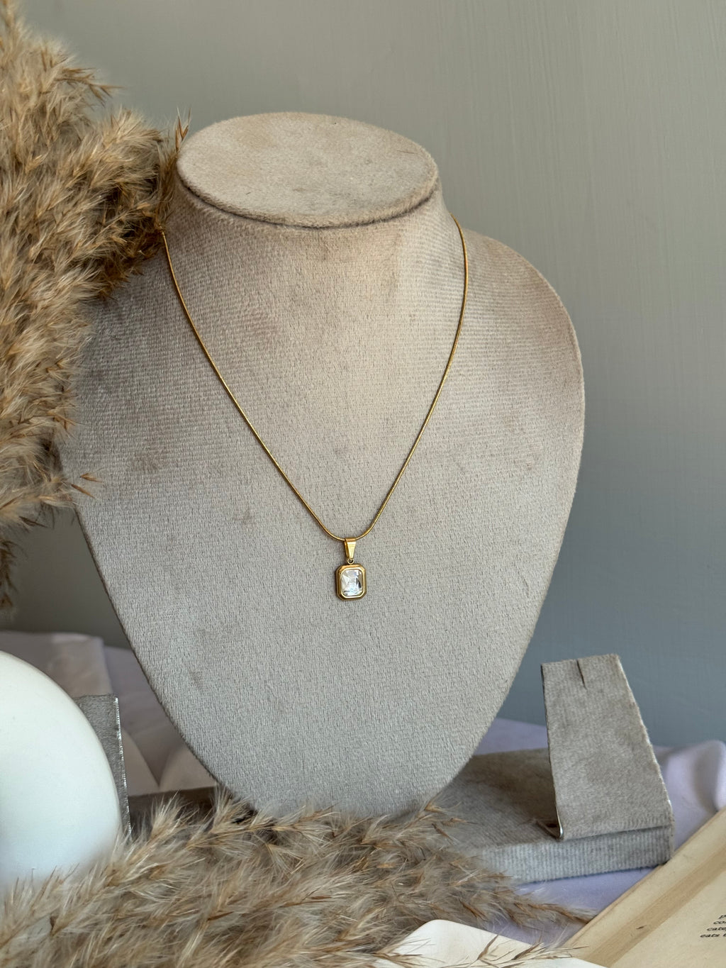 JULIA DIAMOND NECKLACE