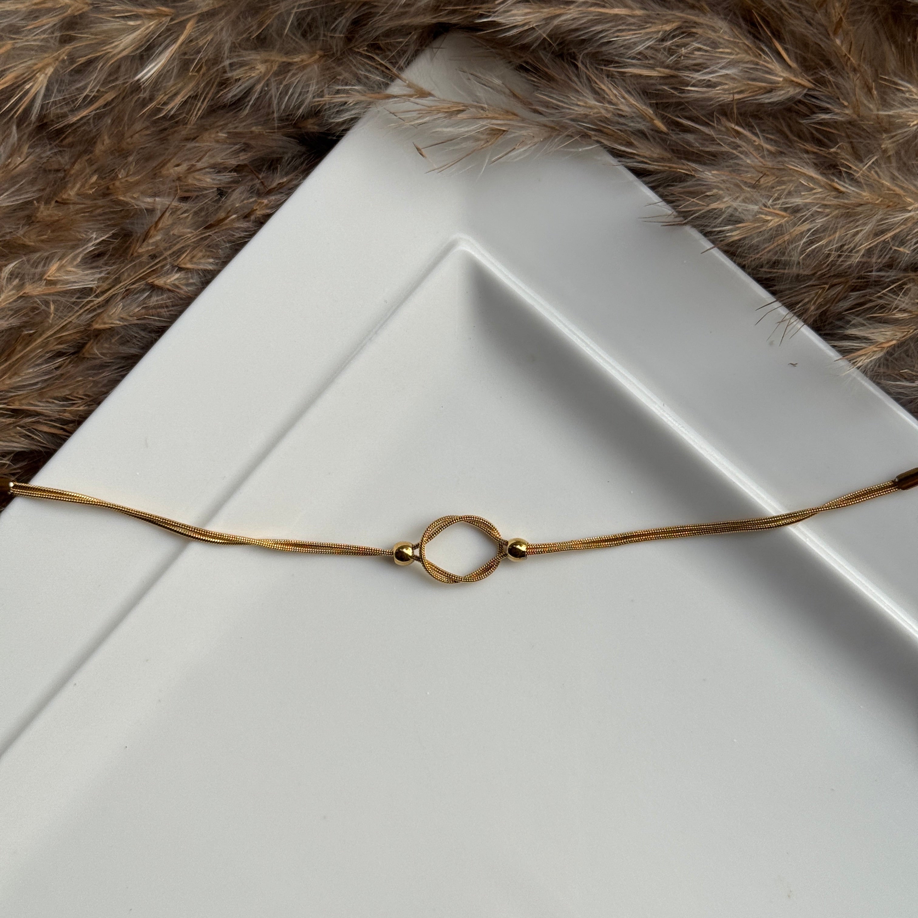 FOREVER KNOT BRACELET