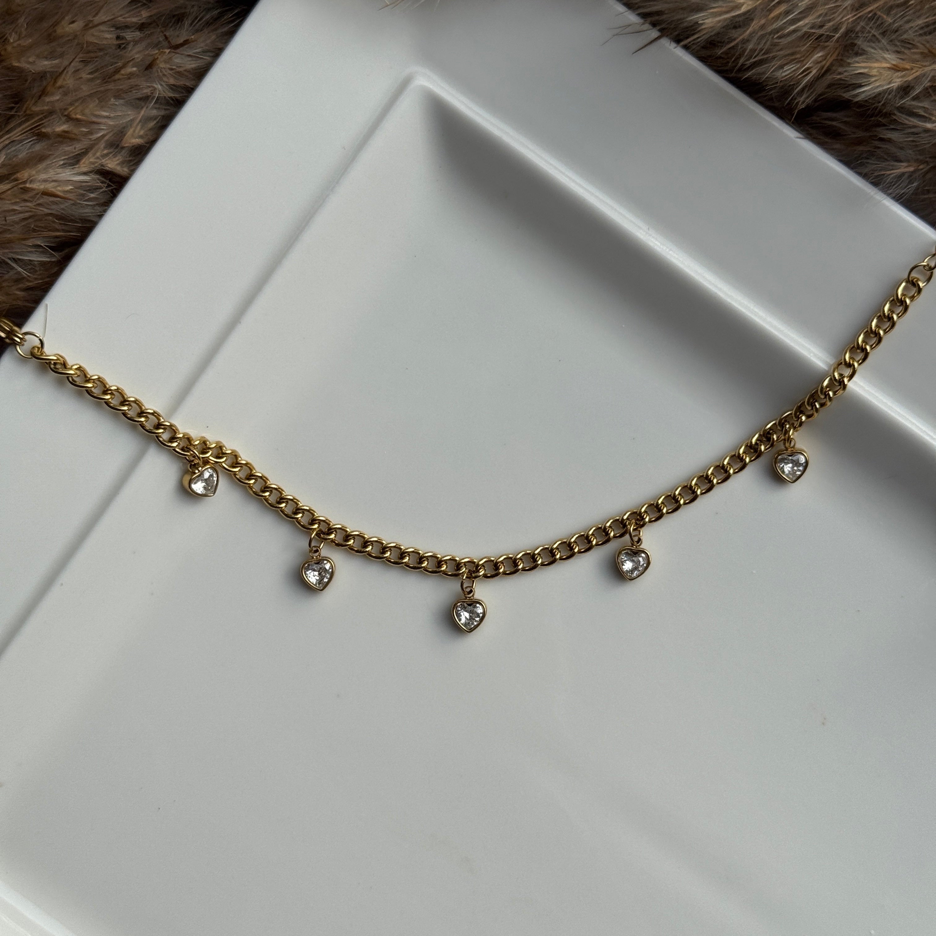 HANGING HEART CHAIN BRACELET