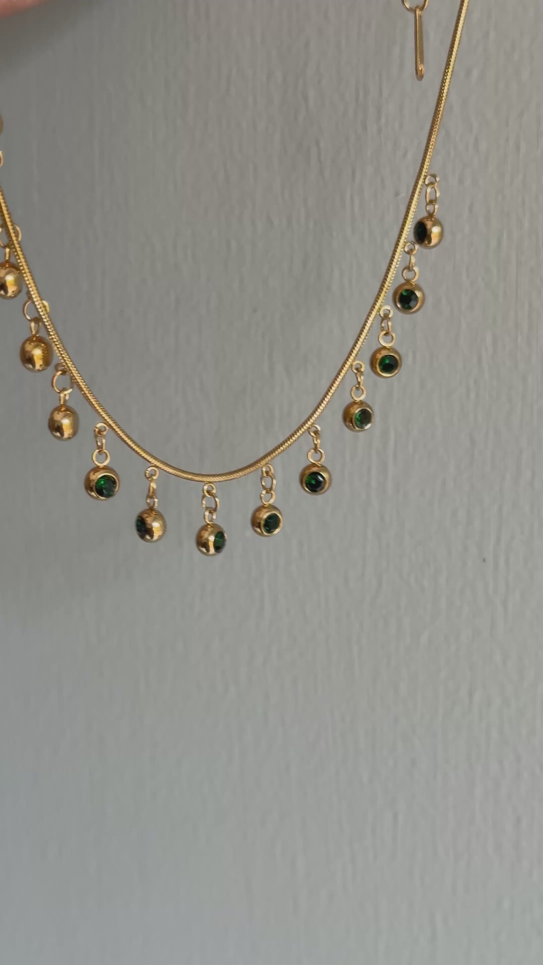 EMARALD STONE NECKLACE